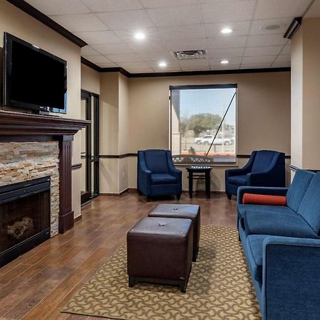 Comfort Suites Waco Near University Area Bagian luar foto