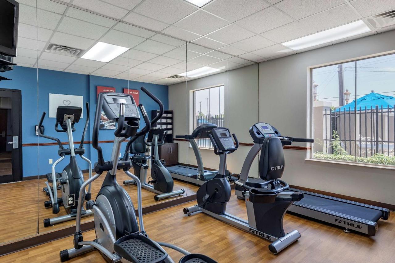 Comfort Suites Waco Near University Area Bagian luar foto